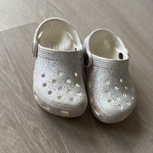 Crocs classic glitter clog  C6